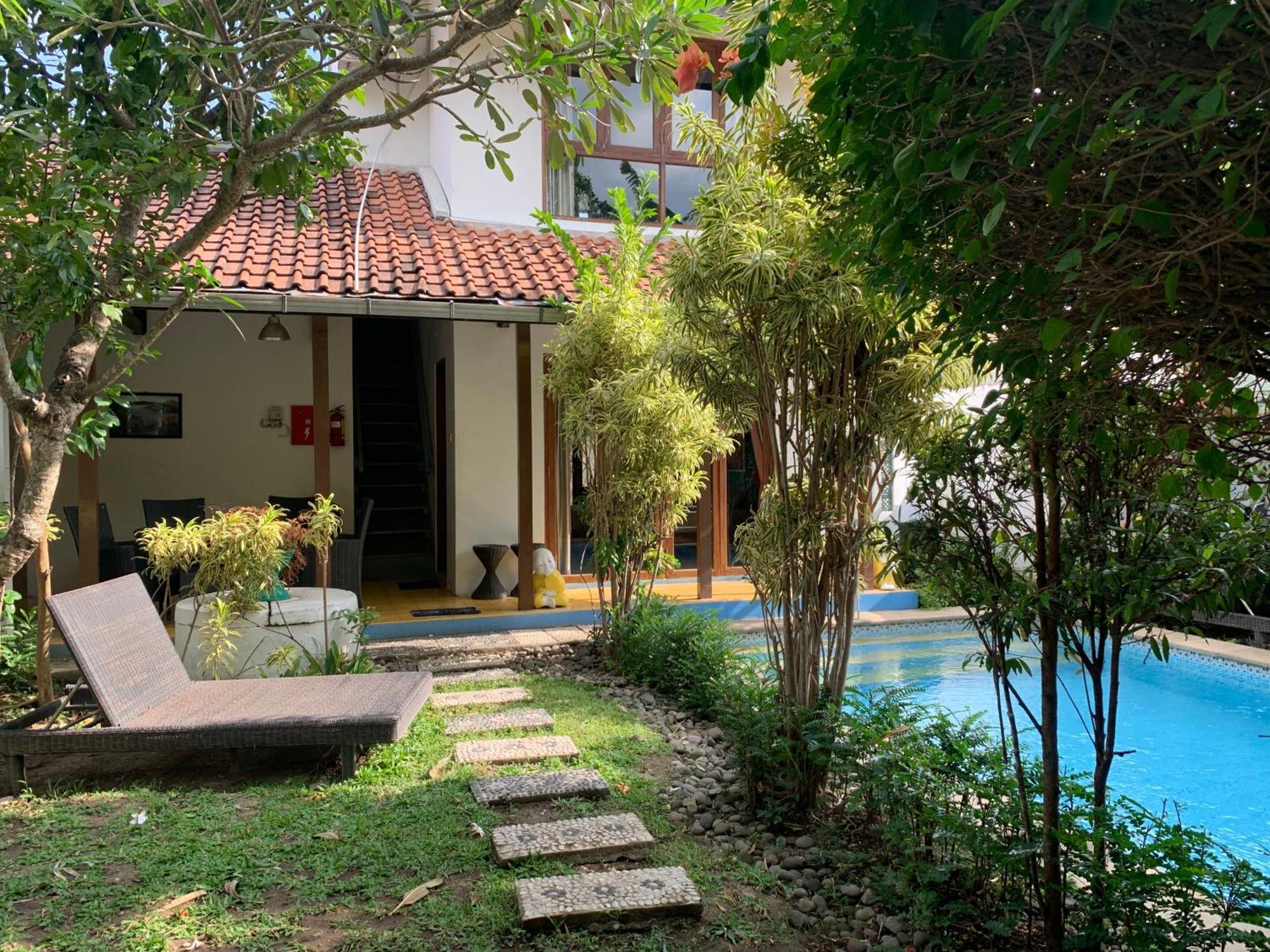 Villa Bougenville Yogyakarta Esterno foto