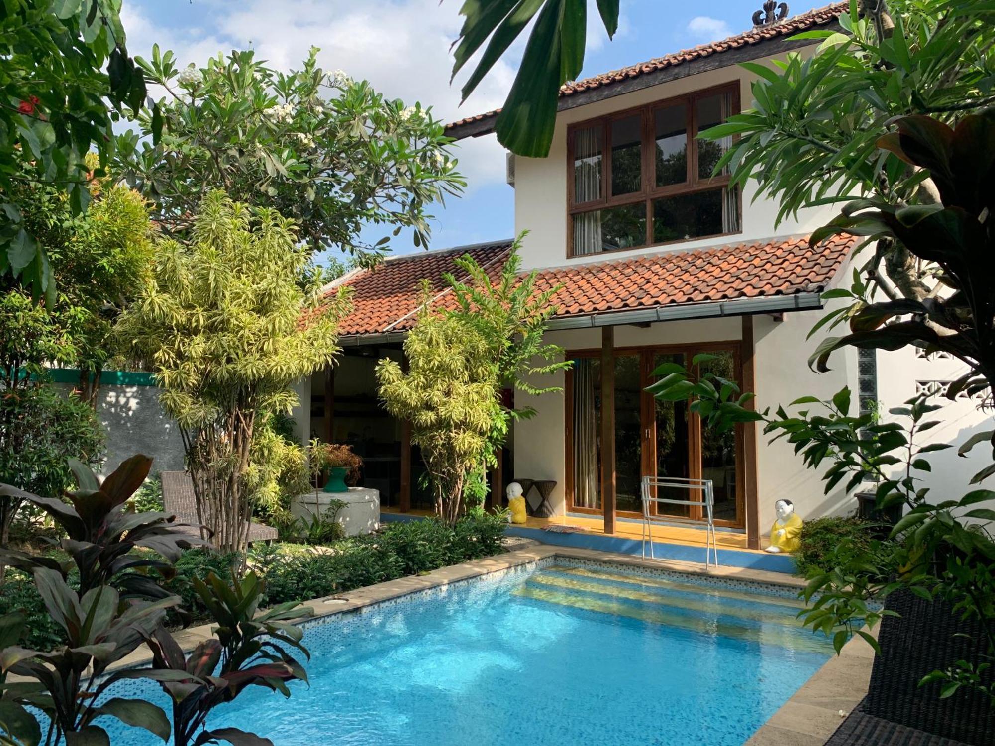 Villa Bougenville Yogyakarta Esterno foto